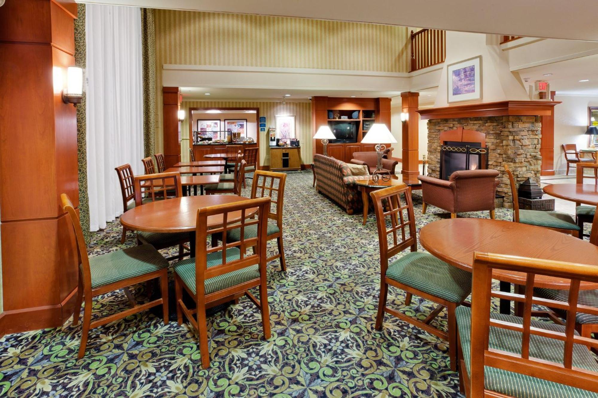 Staybridge Suites Allentown Airport Lehigh Valley, An Ihg Hotel Dış mekan fotoğraf